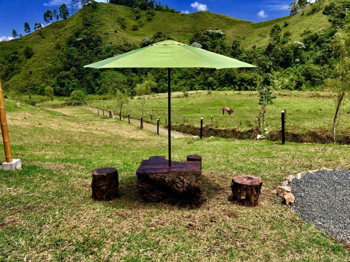 Glamping La Herradura サンタ・ロサ・デ・カバル エクステリア 写真